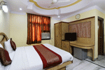 Hotel De Holiday International New Delhi thumbnail photographs